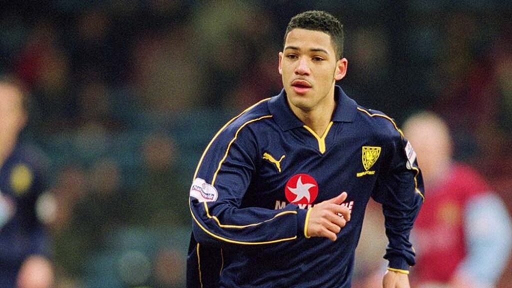 Jobi MacAnuff playing for Wimbledon